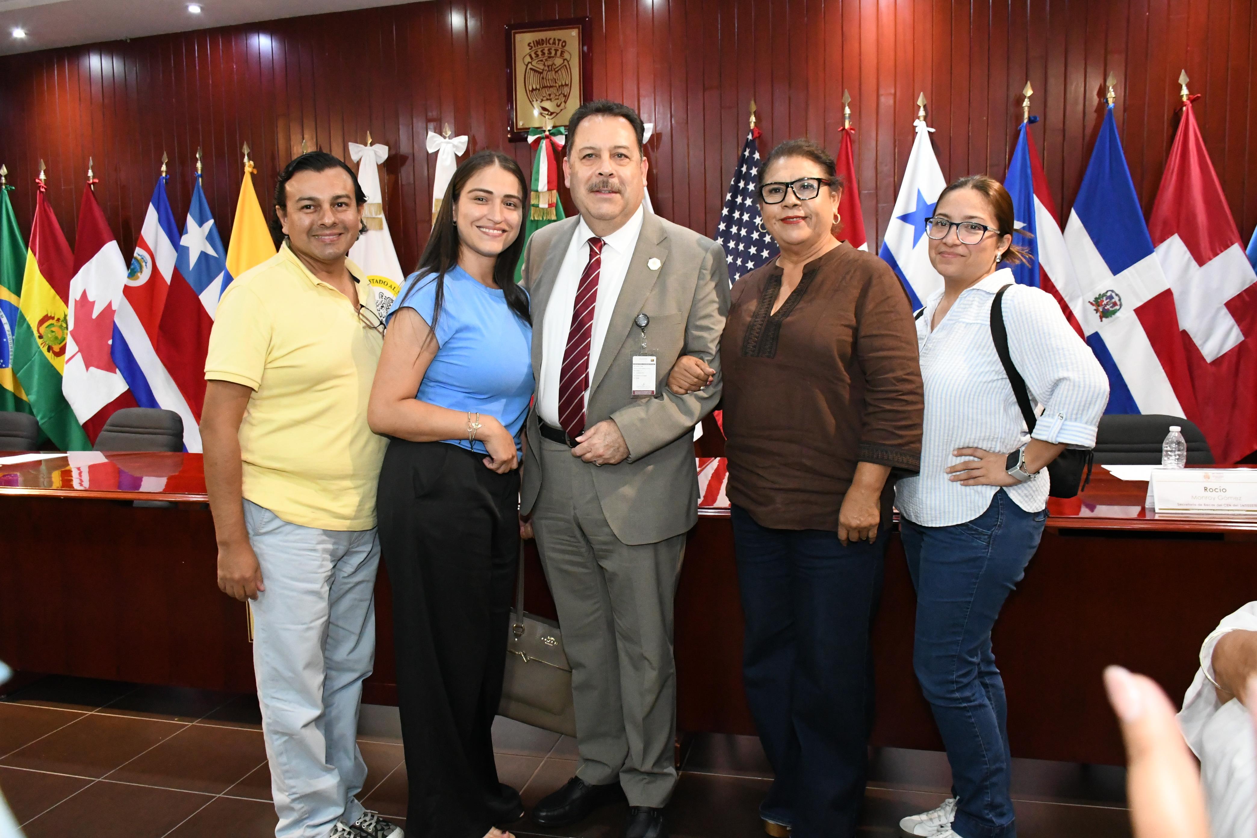 Visita compañeros de Tamaulipas, Sección XXXVII